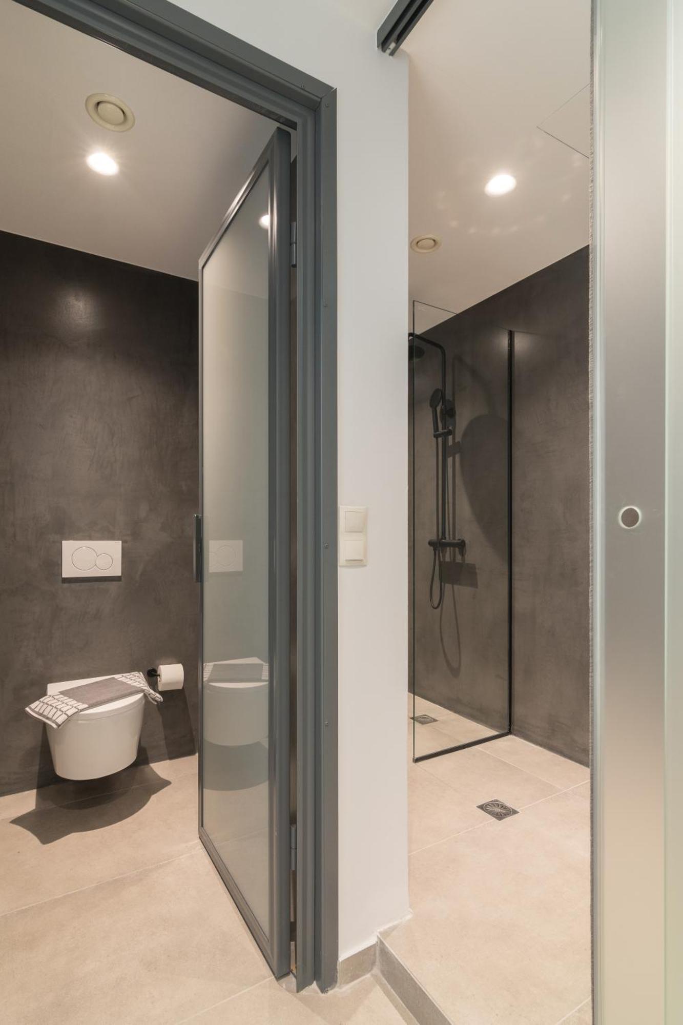 Theatrou Apartahotel